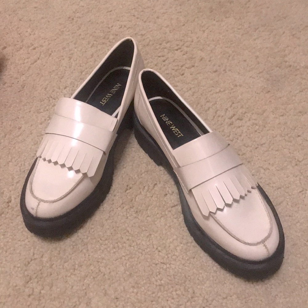 Nine West Beige Oxfords